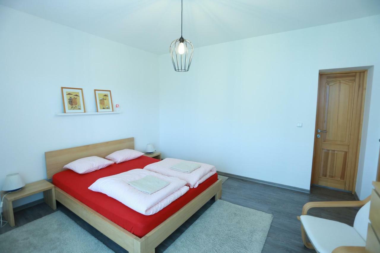 Sentis Hotel Užhorod Esterno foto